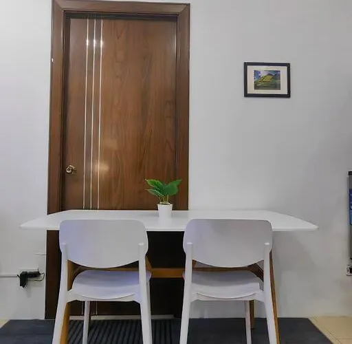 Citispace 1br Condotel At Ridgewood Towers Near Bgc Airport #rw15a