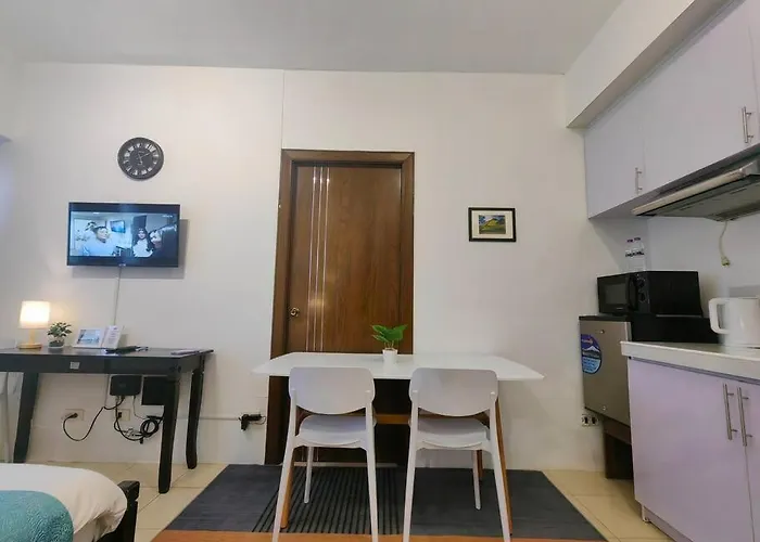 Citispace 1br Condotel At Ridgewood Towers Near Bgc Airport #rw15a * Manila