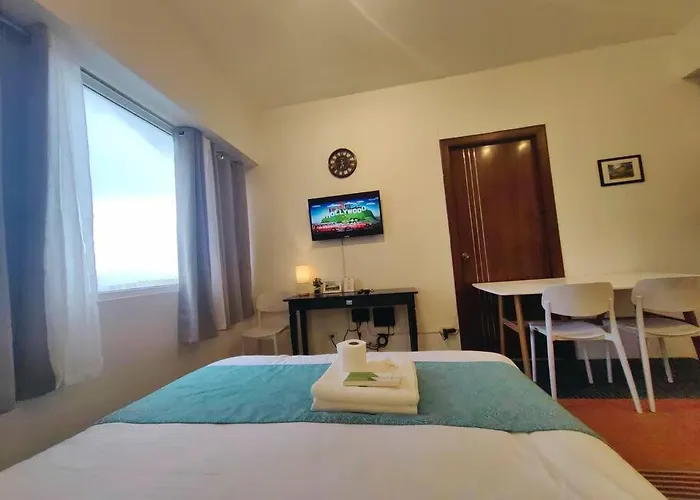 Citispace 1br Condotel At Ridgewood Towers Near Bgc Airport #rw15a Apartment *