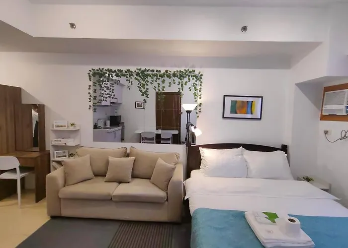 Citispace 1br Condotel At Ridgewood Towers Near Bgc Airport #rw15a Apartment