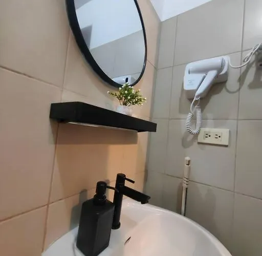Citispace 1br Condotel At Ridgewood Towers Near Bgc Airport #rw15a Apartment